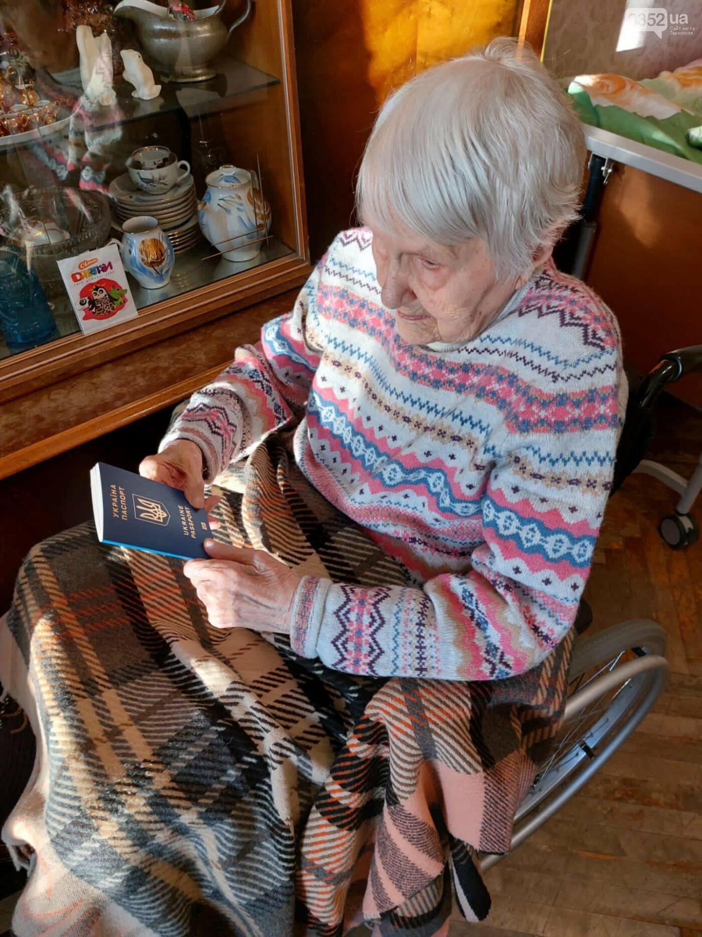 "Хочу поїхати за кордон": в Україні вакцинувалася 104-річна жінка (ФОТО), фото-1
